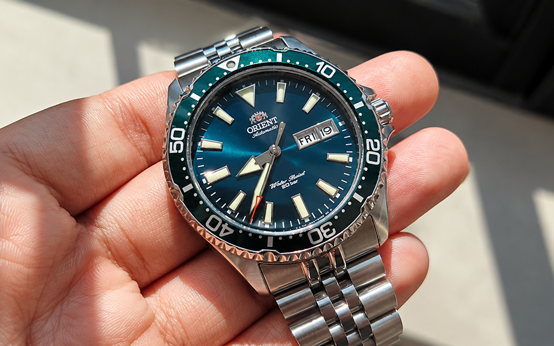 Edox SkyDiver 70s: Лимитированные часы с уникальным характером